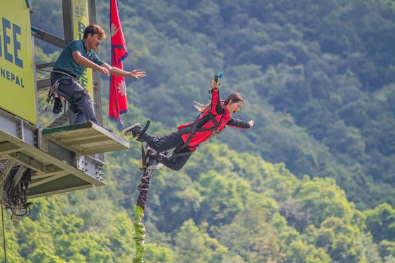 Bungee jumping